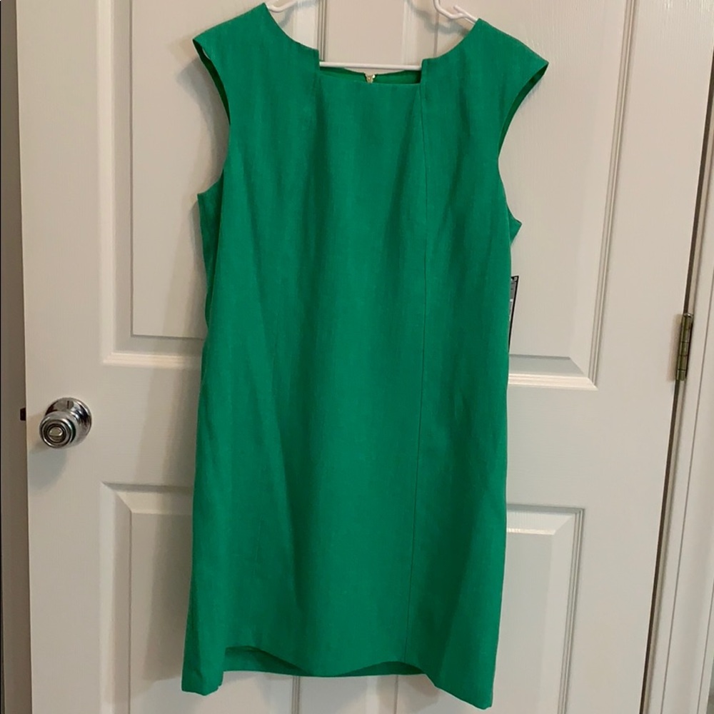 Tahari sleeveless sheath dress